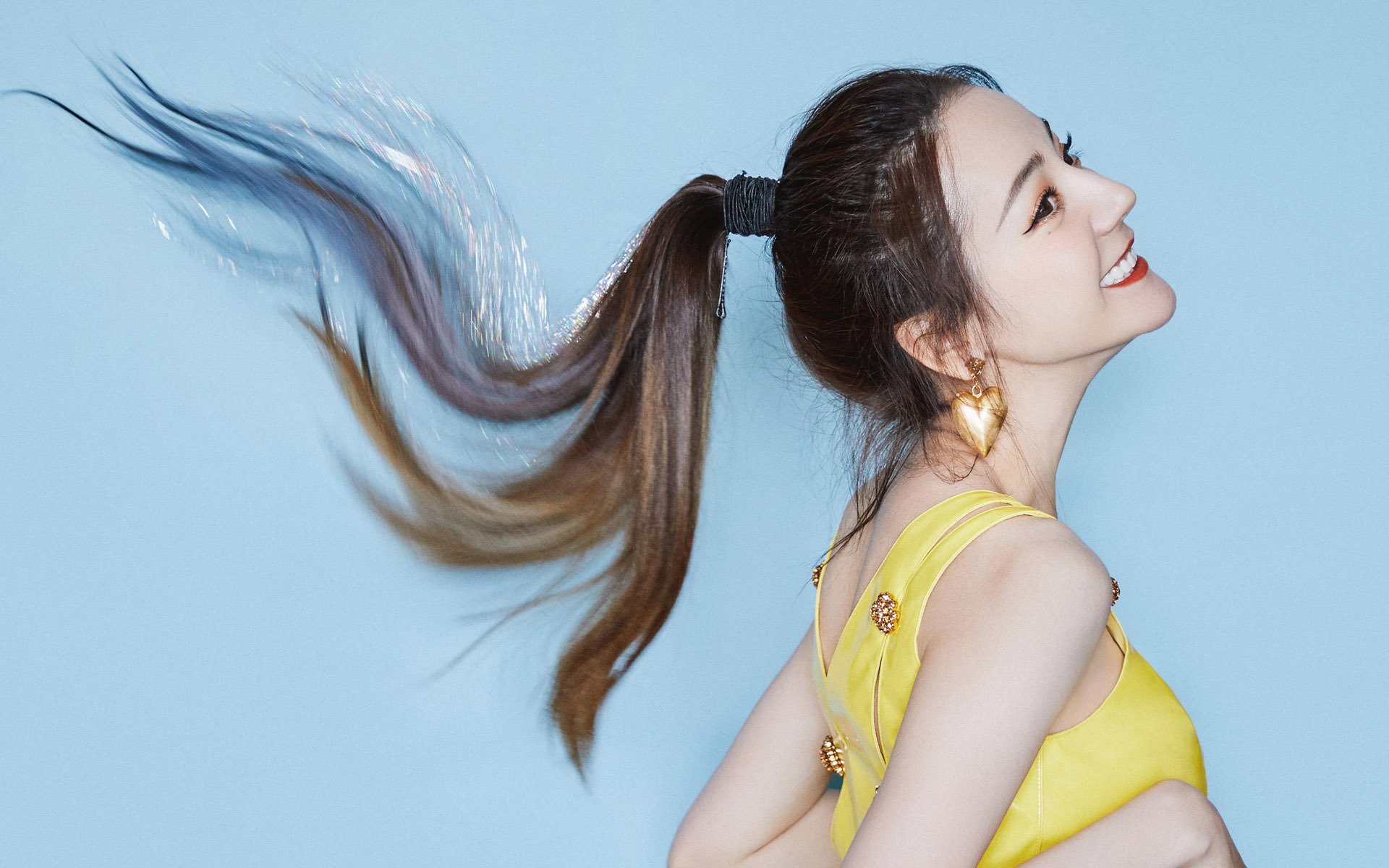 玻利维亚爆冷冲垮佛罗伦萨,阿坎吉统治全场演绎防守艺术